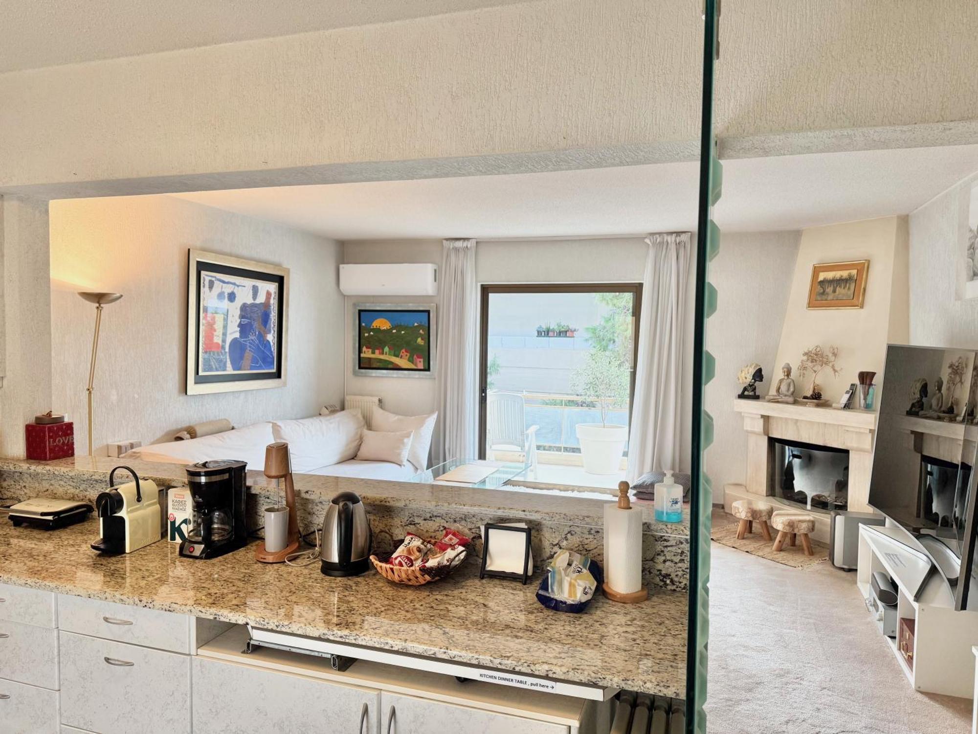 Villasonboard 2 Bed Condo Beach Seaview Greek Riviera Vouliagmeni เอเธนส์ ภายนอก รูปภาพ